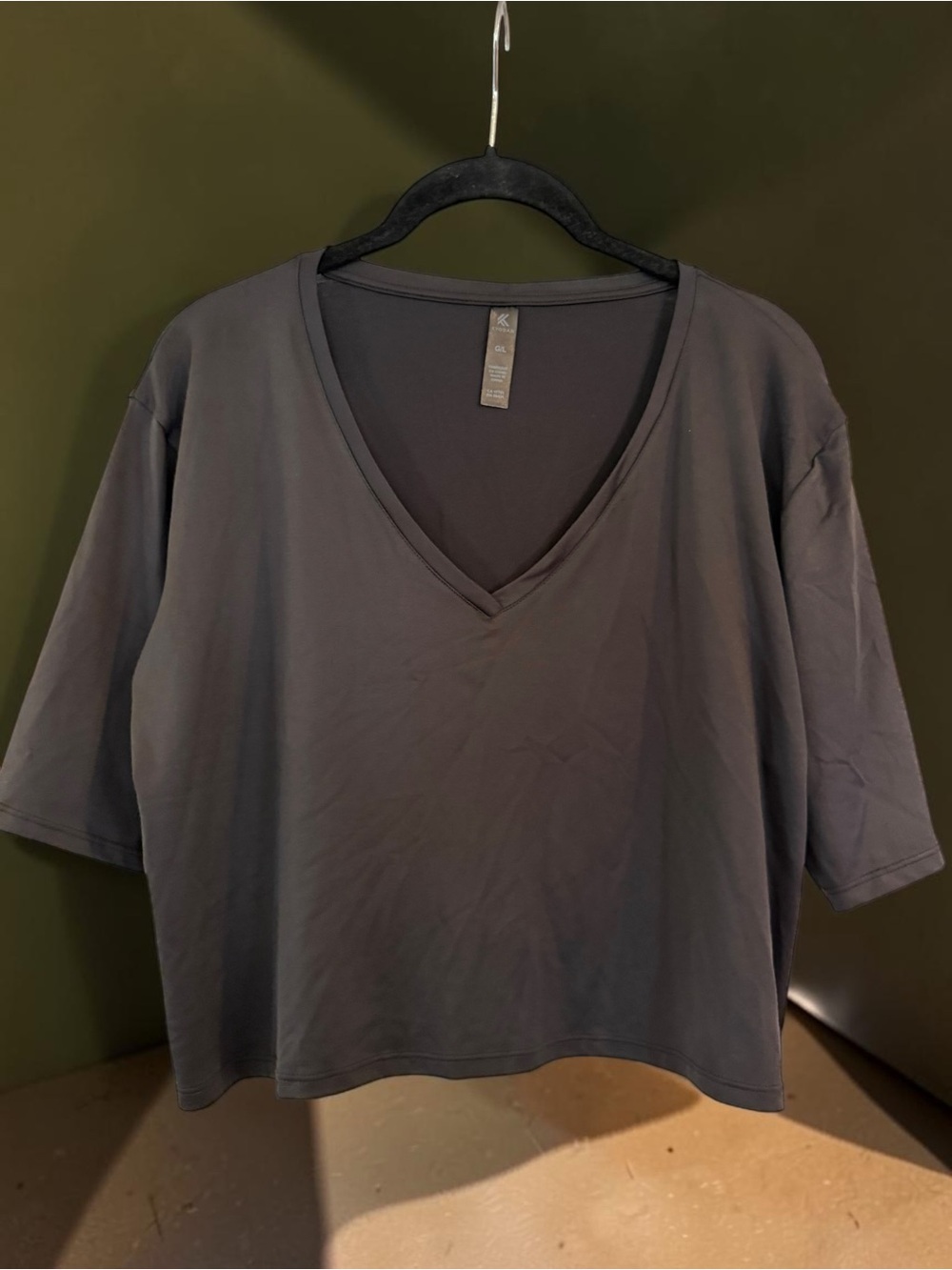 NWT Kyodan Active Black Boxy V-Neck Crop Top Size L Oversized Half Sleeve